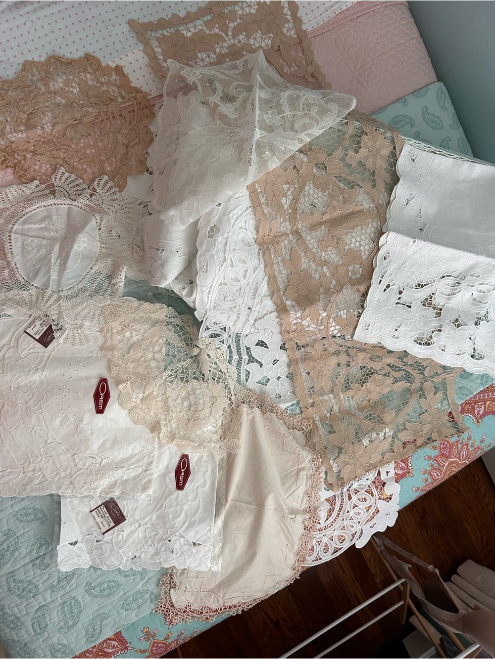 Assorted Vintage Lace and Eyelet Table Linens -White & Beige 14 pieces